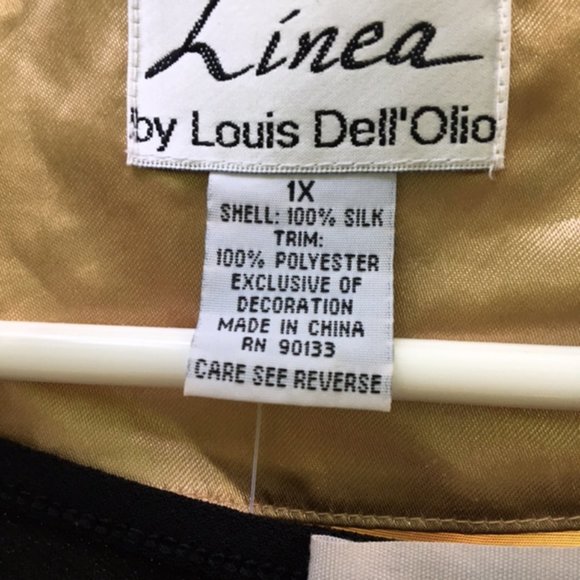 Luxurious, NWT, 100% Silk, Embroidered Jacket 1X. - Picture 6 of 6